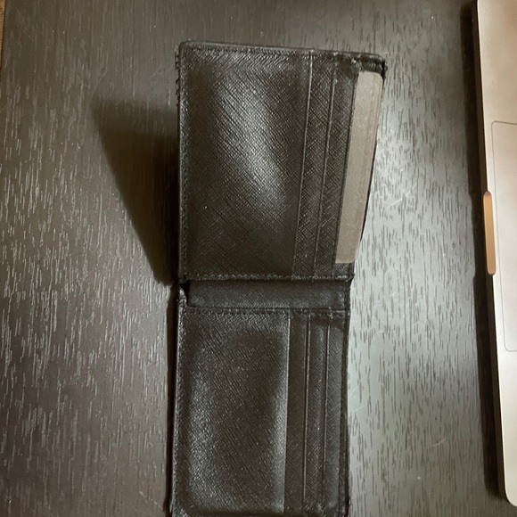 Calvin Klein Wallet - Picture 2 of 2
